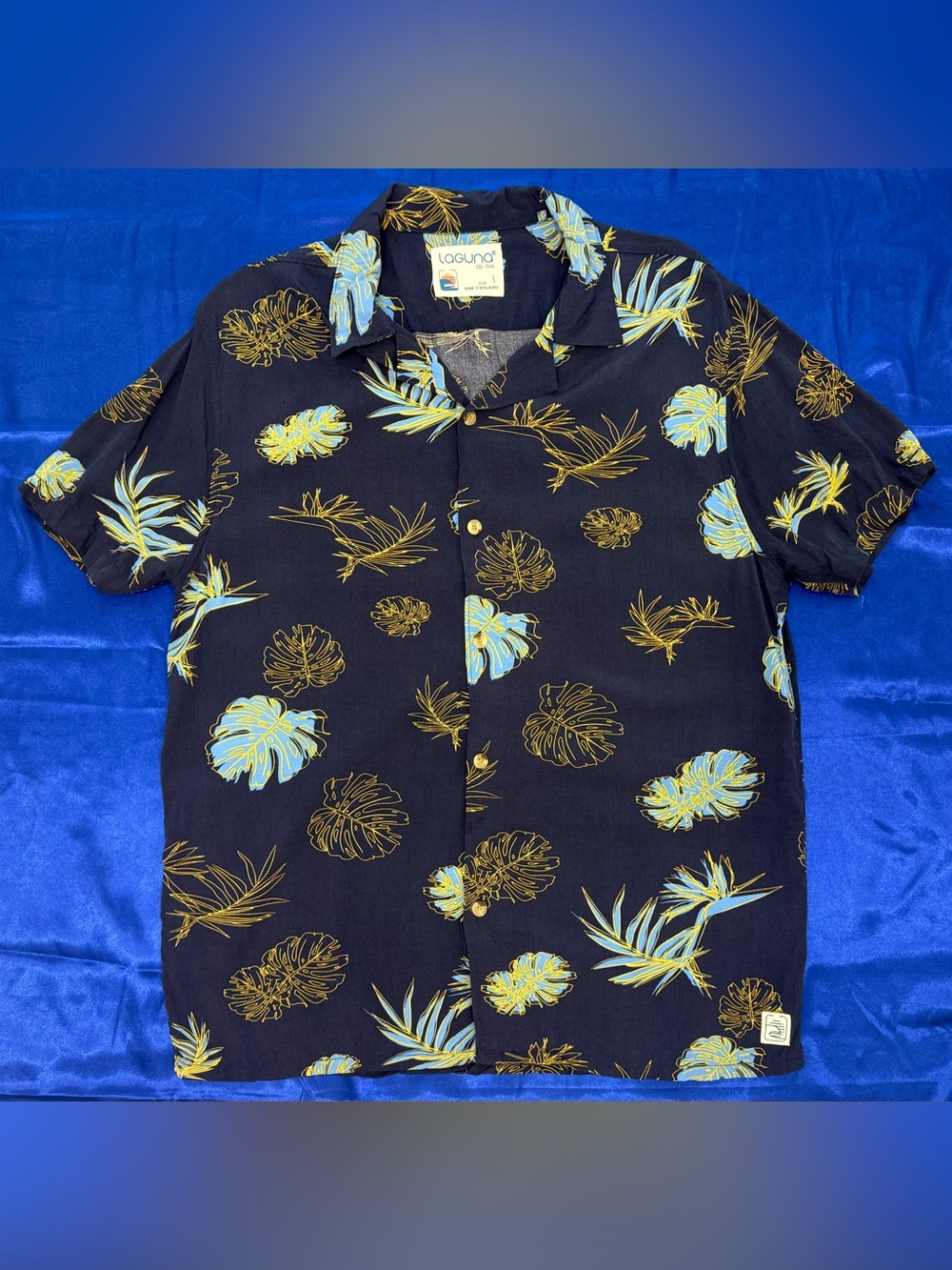 Laguna Navy Blue Short-Sleeve Hawaiian Tropical Floral Button-Down Shirt Men’s L